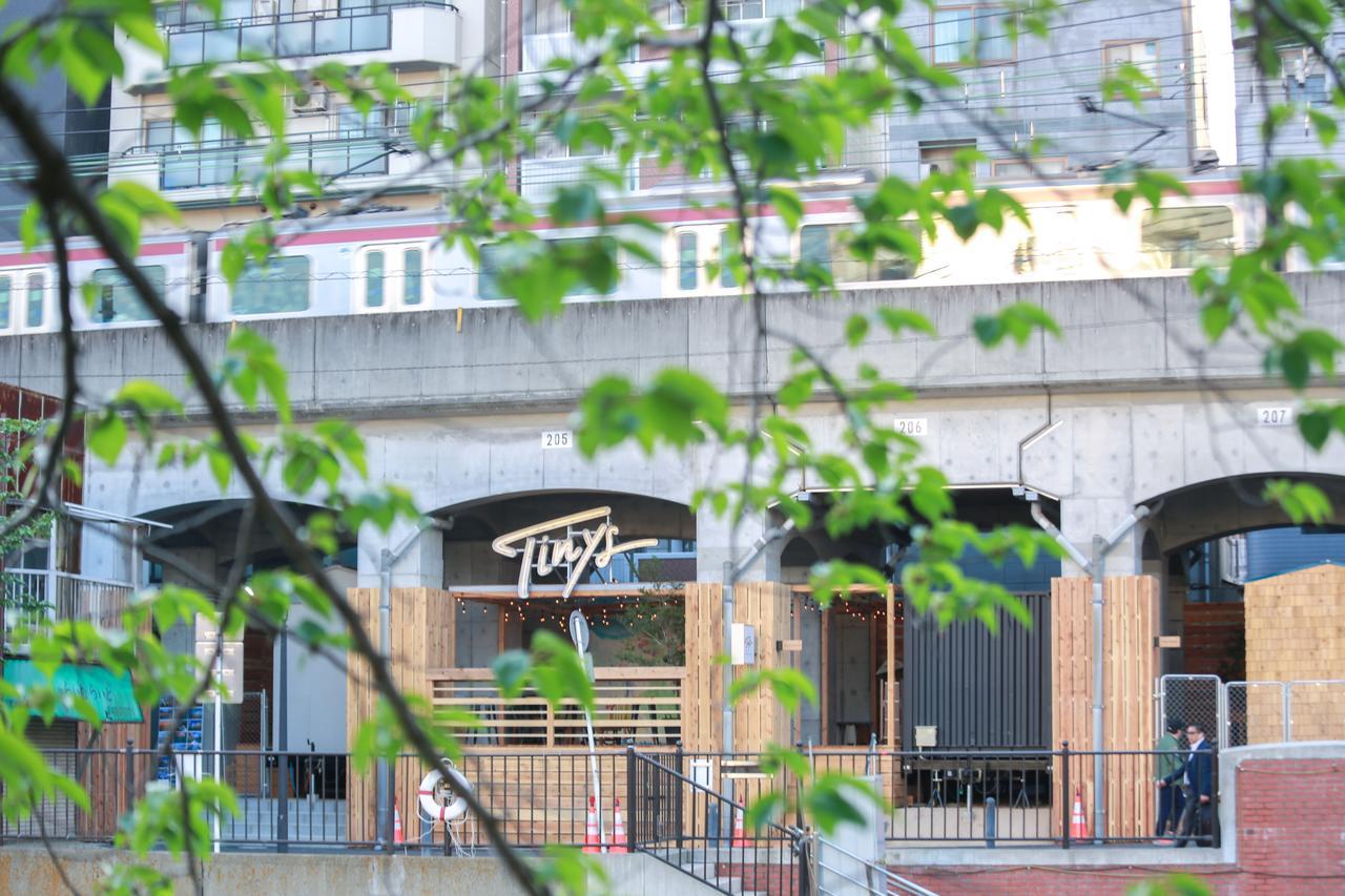 Хостел Tinys Yokohama Hinodecho Екстер'єр фото